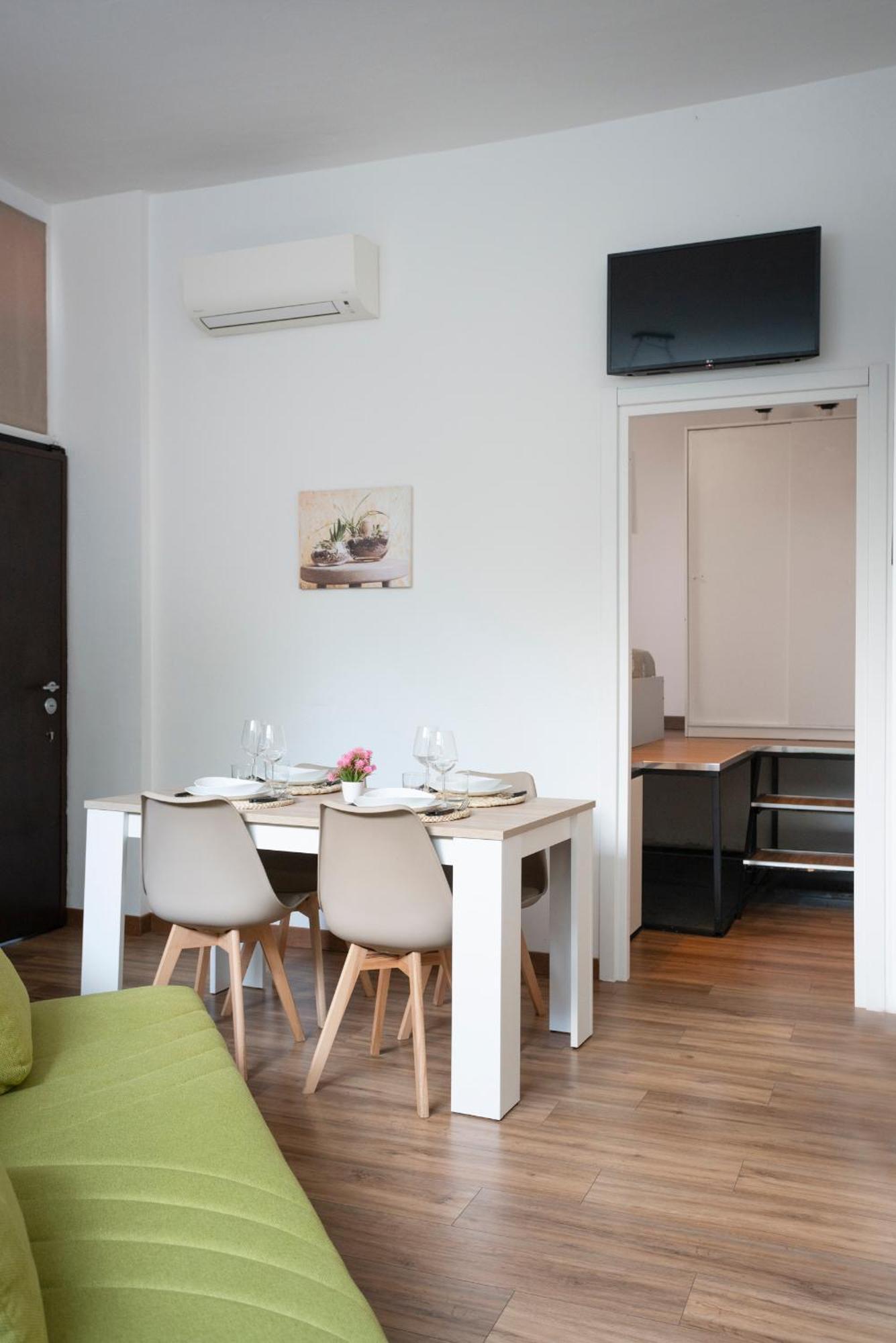 Elegant Sweet Home Suite - Milan, 15 Minute Duomo Dış mekan fotoğraf